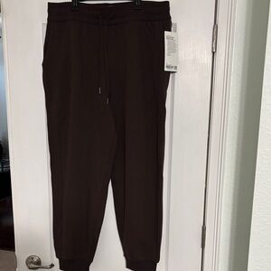NWT Lululemon Athletica Women’s  Brown Scuba High Rise Relaxed Jogger